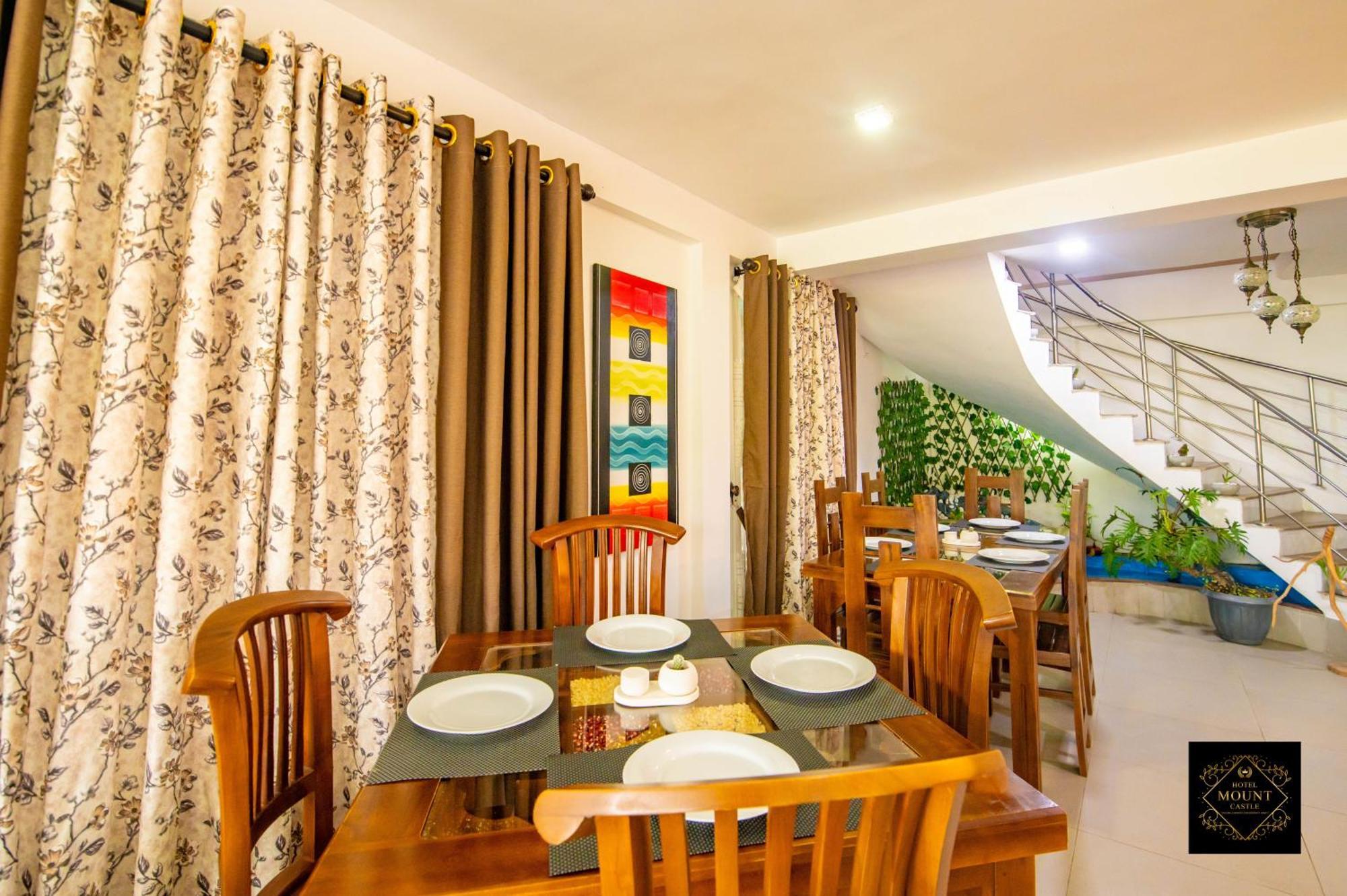 האטון Hotel Mount Castle מראה חיצוני תמונה