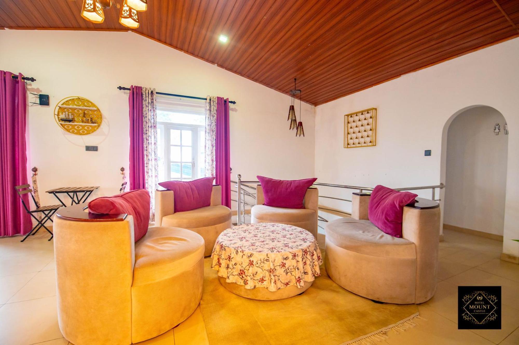 האטון Hotel Mount Castle מראה חיצוני תמונה