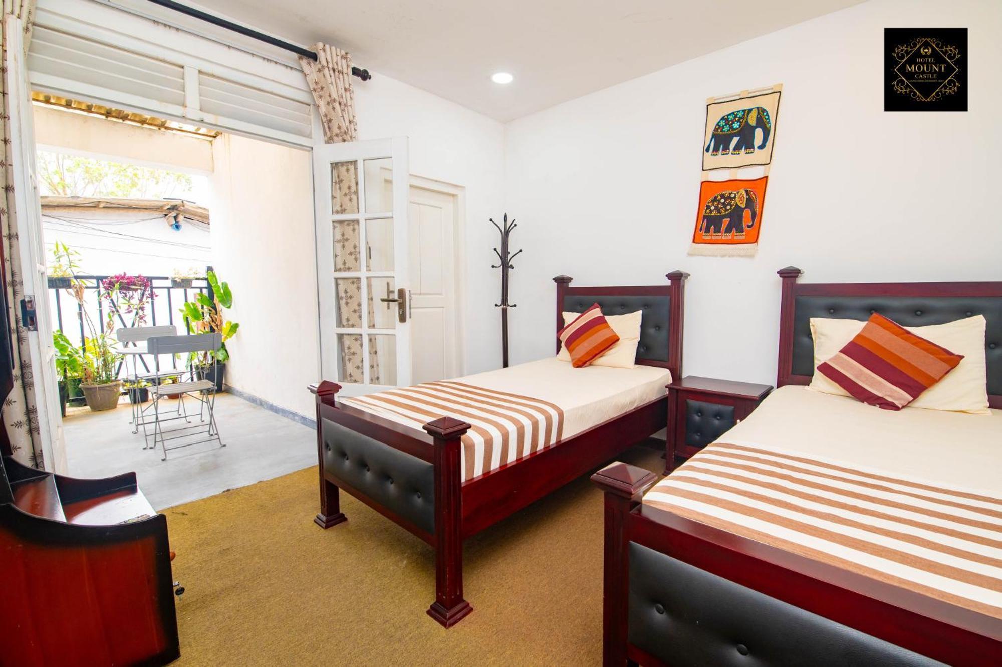 האטון Hotel Mount Castle מראה חיצוני תמונה
