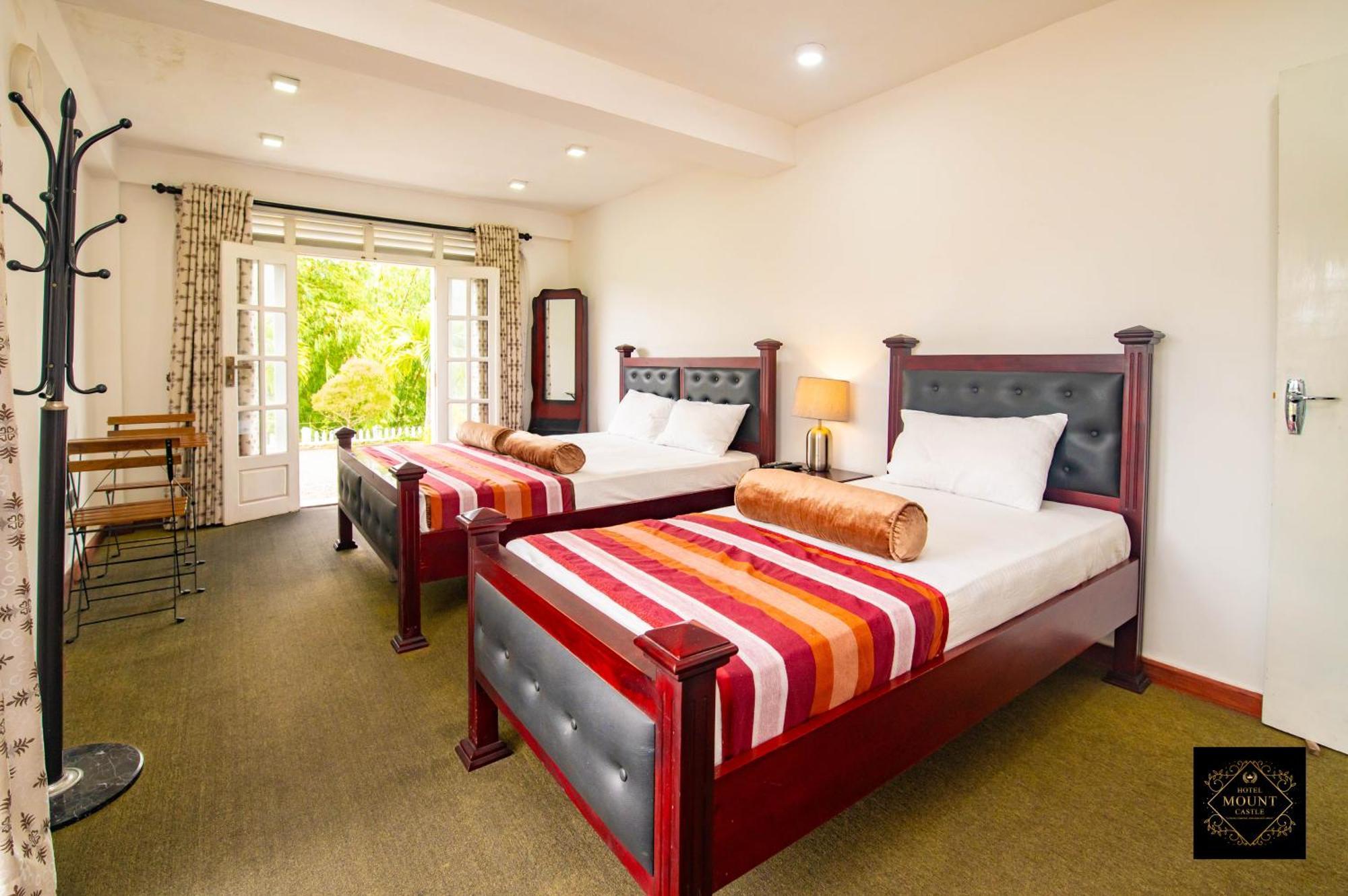 האטון Hotel Mount Castle מראה חיצוני תמונה